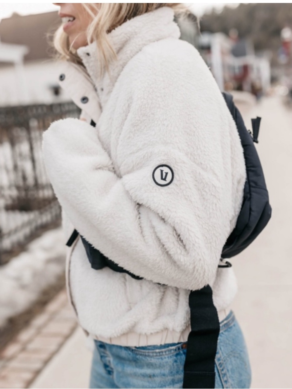 Vuori Cozy Sherpa Jacket High Pile Fleece Full Zip Dune